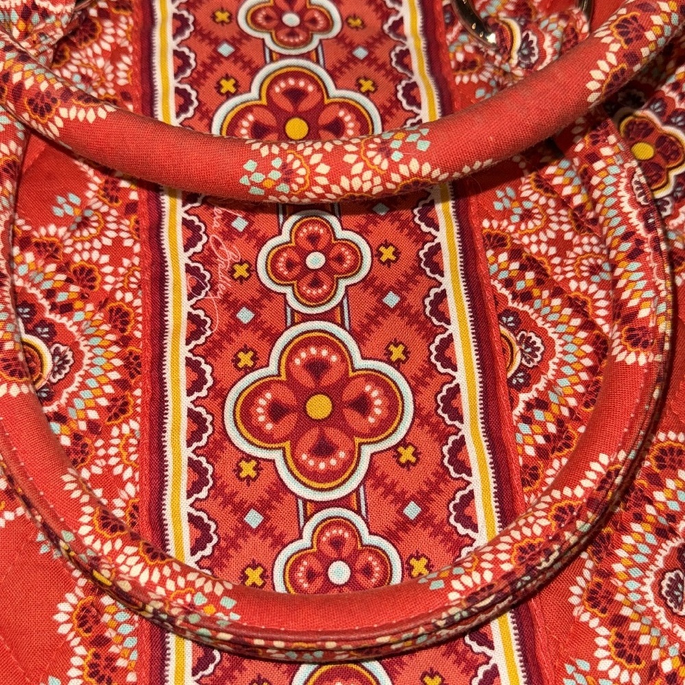 EUC Vintage Vera Bradley paprika medallion print large shoulder bag. - Picture 5 of 9